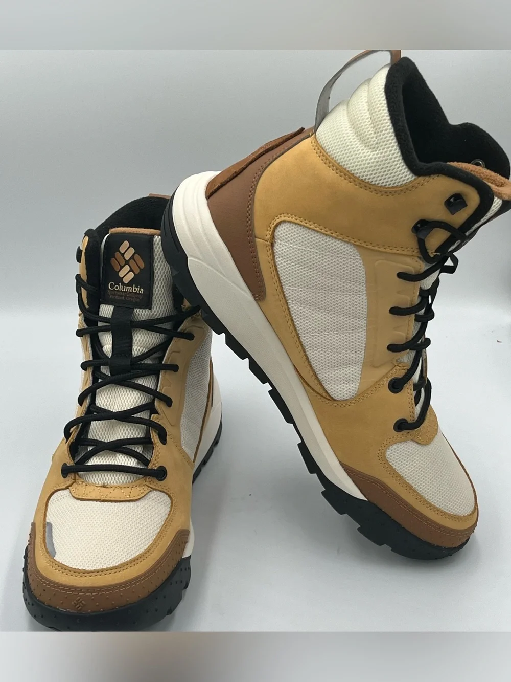 Columbia Hawthorn Plain FS Omni Heat Waterproof BootsMen’s 10.5 Wheat Brn Cream